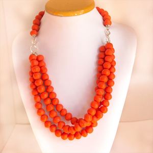 สร้อยคอไข่มุกเทียมมีสไตล์สำหรับผู้หญิงเครื่องประดับเรซิ่นทันสมัยดีไซน์โซ่แบบปรับแต่งได้ - Product Image 3