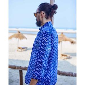 Blue Chevron Print Casual <b>Shirt</b> Unisex 100% Cotton Poplin Breathable Woven Fabric Size XL for Summer - Product Image 1