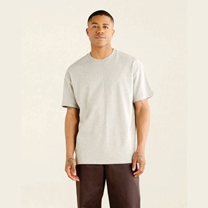 Camiseta ajustada para hombre 100% algodón tela suave cuello redondo ropa informal Color sólido cómodo clásico para Look Stock Camiseta de algodón - Product Image 1