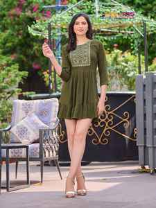 Rayón arrugado con trabajo de bordado Kurtis para venta en línea - Product Image 5