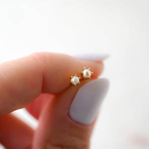 S925แบบมินิมอลสเตอร์ลิงเงินต่างหูเงินทรงกลมตัดแบบเรียบง่ายต่างหูมุกน้ำจืดต่างหูเม็ดกลมขนาดเล็กเครื่องประดับผู้หญิง - Product Image 3