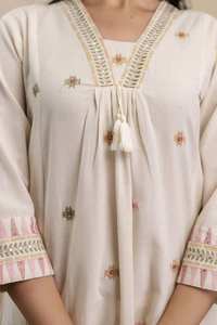 Bas Kurti en coton exclusif avec la collection Dupatta pour les vêtements indiens et pakistanais décontractés et de fête au tarif de gros - Product Image 5