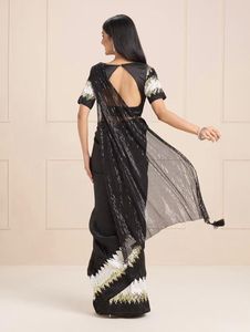 เสื้อสตรีส่าหรีสีดำแฟชั่นล่าสุดสไตล์บูติกแบบอินเดียเสื้อส่าหรีแบบพิเศษเสื้อผ้าพื้นเมืองผ้านุ่มที่นิยมมากที่สุด - Product Image 5