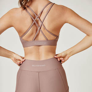 Shorts de yoga personnalisés pour femmes, 19 pouces, couleur unie, coupe ajustée, shorts de sport pour la salle de sport - Product Image 4