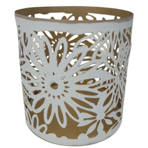 Or votif suspendu en métal personnalisé avec pot de bougie antique vert pour la décoration d'hôtel faite à la main en vrac - Product Image 6