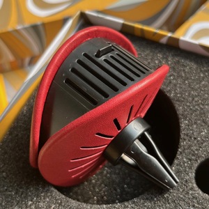 Purificador de Aire para Automóvil Moderno y de Lujo Marcan, Fragancia Duradera, Perfume Duradero, Colocación en la Ventilación para un Automóvil Fresco - Product Image 6