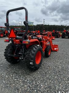 Tracteur de jardin Kubota L2502DT 4x4 avec chargeur frontal et pelle arrière, 40 CV, tracteur multifonctionnel sur roues - Product Image 5