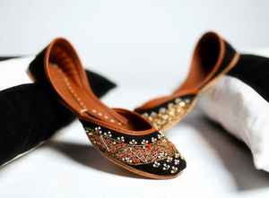 Khussa traditionnel fait à la main chaussures en cuir pour femmes nouveau Design uni couleur unie léger plat tendance tenue de fête décontractée - Product Image 2