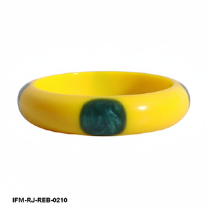 Brazalete Vintage de Resina Amarilla con Puntos Verdes Incrustados, Estilo Retro de Mediados de Siglo, Brazalete Grueso para Mujer - Product Image 4