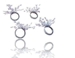 Los servilleteros de hierro antiguo de alta calidad con perlas agregan un toque romántico a las cenas Decoración de mesa impresionante para invitados - Product Image 2