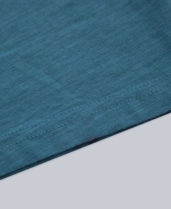 T-shirts imprimés en coton doux pour un look de tous les jours à la mode, parfaits pour les tenues décontractées du week-end fabriquées au Pakistan - Product Image 3