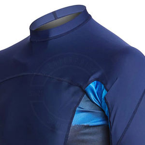 Nouvelle arrivée Rash Guard personnalisé marque privée Rash Guard dans le meilleur matériau Rash Guard à faible quantité minimale de commande - Product Image 6