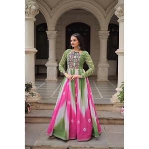 LANZAMIENTO NUEVO VESTIDO DE DISEÑADOR TELA FAUX GEORGETTE CON ESTAMPADO BANDHEJ CON TRABAJO BORDADO GAMATHI - Product Image 1