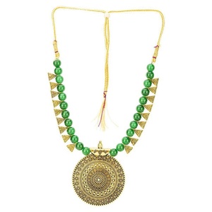 Bijoux ronds en laiton vert pour les occasions de fête - Product Image 3