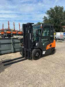 Chariot élévateur à palettes manuel de 2 tonnes avec chauffage à courant alternatif 4WD à usage extérieur Garantie 1 an - Product Image 2