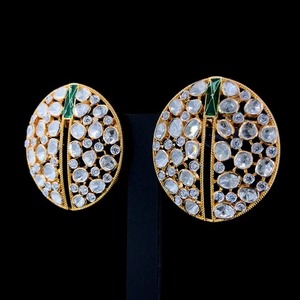 Pendientes de diamantes polki redondos cultivados en laboratorio en oro amarillo para mujer 14 KT hechos en la India joyería nupcial y de fiesta Premium - Product Image 6