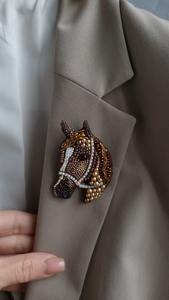 Broche de Colibrí con Cuentas y Lentejuelas Verdes, Elegante Accesorio de Solapa con Bordado de Aves para Chaquetas, Bolsos y Vestidos - Product Image 4