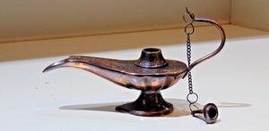 Lampe Aladdin Genie en laiton massif Brûleur d'encens article cadeau en métal - Product Image 3