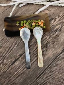 Cuchara de caviar de concha de nácar natural con logotipo láser personalizado al por mayor con alta calidad, bonita mini cuchara varias funciones - Product Image 3