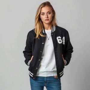 Veste universitaire de qualité supérieure : corps en laine, manches en cuir, nouveau style, logo personnalisé, matelassage épais et chaud, look vintage, boutons-pression. - Product Image 6