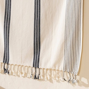 Toalla de playa turca Honeycomb con rayas negras, 33x66 pulgadas - Product Image 6