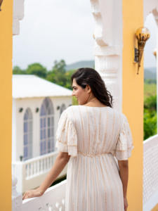 Robe maxi en coton fluide bohème à imprimé doré, robe longue, tenue de plage pour les vacances d'été, imprimé doré, ivoire - Product Image 3