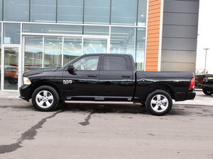 RAM 1500 Classic Express Crew Cab 2023 Usado (LHD/RHD) - Product Image 2