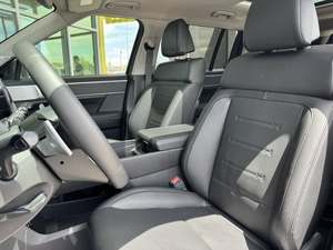 H-SANTA FE HYBRID LIMITED AWD LUXURY SUV 2024 USADO EN EXCELENTES CONDICIONES Y A UN PRECIO ASEQUIBLE - Product Image 3