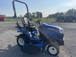 Tondeuse à gazon autotractée New Holland Workmaster 25S, essence, 4 temps, monocylindre, bac de ramassage arrière - Product Image 1