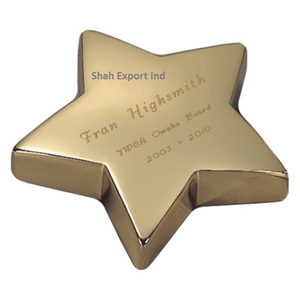 Peso de papel de Metal sólido en forma de estrella, Decoración de mesa para el hogar de escritorio, artesanías de peso de papel con acabado plateado - Product Image 4
