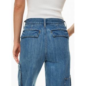 Pantalon cargo en denim droit multi-poches pour femmes, écologique, imperméable, tendance, trou, pompon, nouvelle arrivée, vente en gros au Pakistan - Product Image 3