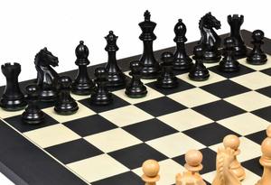 Ensemble de pièces d'échecs Premium Fierce Knight Staunton en bois d'ébène indien et en buis 3,5 pouces Roi - Product Image 4