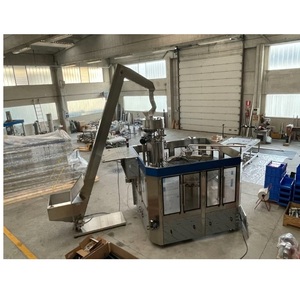 Machine d'étiquetage BOPP thermofusible automatique à haute demande pour les usines d'eau minérale et de boissons à haut rendement disponibles à la vente - Product Image 4