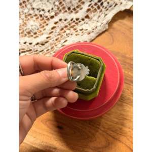 Anillo Scott Skeets Golden Hills con Turquesa y Plata de Ley, Corte Geométrico, Engaste Invisible, Talla 6, para Uso Diario - Product Image 5
