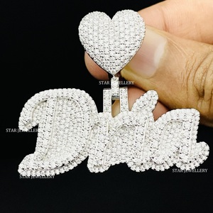 Pendentif Lettre Unisexe Personnalisé en Or 10K Plaqué Or, Sertie de Diamants de Laboratoire, Style Hip Hop Chrétien, Coupe Ronde Brillante - Product Image 1