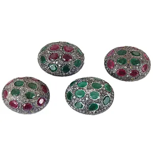 Boucles d'oreilles fines uniques en argent avec perles de rubis et d'émeraude pour bijoux et cadeaux - Product Image 3
