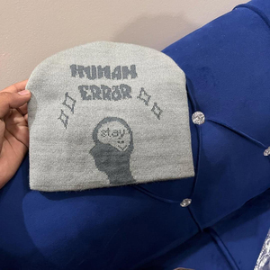 Bonnet Jacquard avec Lettres pour Homme et Femme, Bonnet de Ski en Tricot de Laine avec Strass pour l'Hiver - Product Image 3