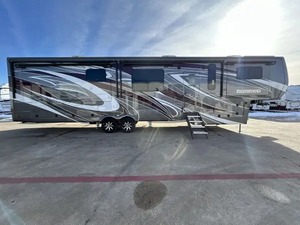 รถพ่วงมือสองสภาพดี ปี 2023 ยี่ห้อ Cross Roads รุ่น RED WOODs RW 4200FL Fifth Wheel - Product Image 3