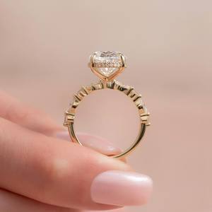 12x8mm corte ovalado blanco CZ solitario anillo de compromiso con acentos laterales Banda Dorada nupcial boda aniversario mujer joyería - Product Image 4
