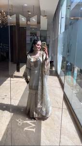 Costume indien traditionnel Georgette Sharara avec broderie et Dupatta lourd par Shree Indian Exports - Product Image 4