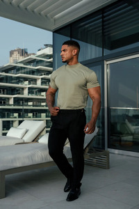 Vente en gros de t-shirts personnalisés côtelés à col haut et manches courtes pour hommes, t-shirts couleur olive, vêtements de sport respirants, prix d'usine, t-shirts pour hommes - Product Image 2