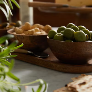 Bols de service et plateau en bois naturel les plus vendus Petits bols en acacia écologiques Ustensiles de cuisine fabriqués au Vietnam - Product Image 5