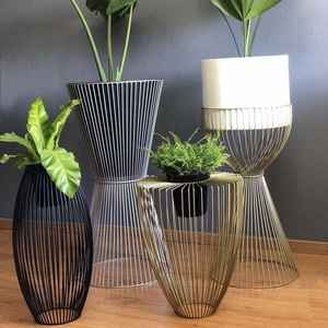 กระถางต้นไม้โลหะสีดำทอง ประดับลวดลายสวยงาม เหมาะสำหรับทางเข้าที่หรูหราและสวนกลางแจ้ง - Product Image 5