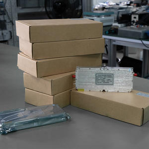 Lange afstand 5700-5900 MHz 100W signaalversterker drone detector interferentie signaalblokker RF vermogensversterker voor jamming systeem - Product Image 1