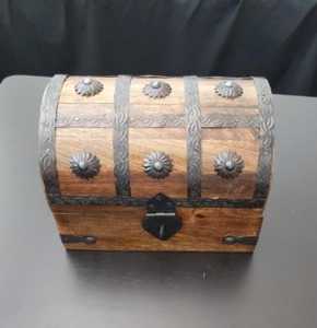 Near Me Caja de joyería de corazón de madera Caja de joyería de madera Venta caliente Regalos y artesanías Cajas de madera Letreros de pared Hecho EN LA India - Product Image 4