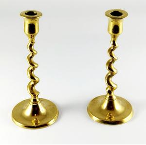 ขาตั้งเทียนเชิงเทียนตั้งโต๊ะคุณภาพระดับพรีเมียมสําหรับตกแต่งบ้านและสํานักงานจากผู้ผลิตอินเดียสําเนียงการตกแต่ง - Product Image 6