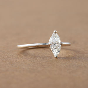 Joyería fina de plata de ley de 2 quilates, anillo de compromiso de boda de estilo clásico a la moda, corte Marquesa, ajuste de punta de diamante cultivado en laboratorio IGI - Product Image 1