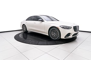Caja de Cambios Automática Usada, Motor Turbo, Tracción en las Cuatro Ruedas, Asientos de Cuero, Mercedes-Benz S580 4Matic 2022 Ligero, Certificado, Limpio y en Buen Estado - Product Image 4