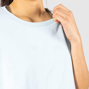 Camiseta de Jersey recortada ajustada para mujer, cuello redondo, diseño de logotipo personalizado multicolor, camisetas personalizadas adecuadas para el verano al por mayor - Product Image 4