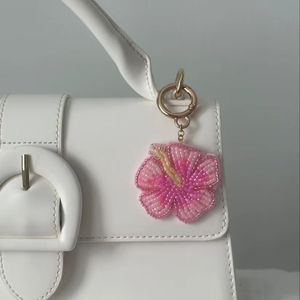 Porte-clés de luxe en perles avec breloque lune argentée, broderie de perles de rocaille, porte-clés de voiture mignon avec décoration de sac, bien-être - Product Image 1